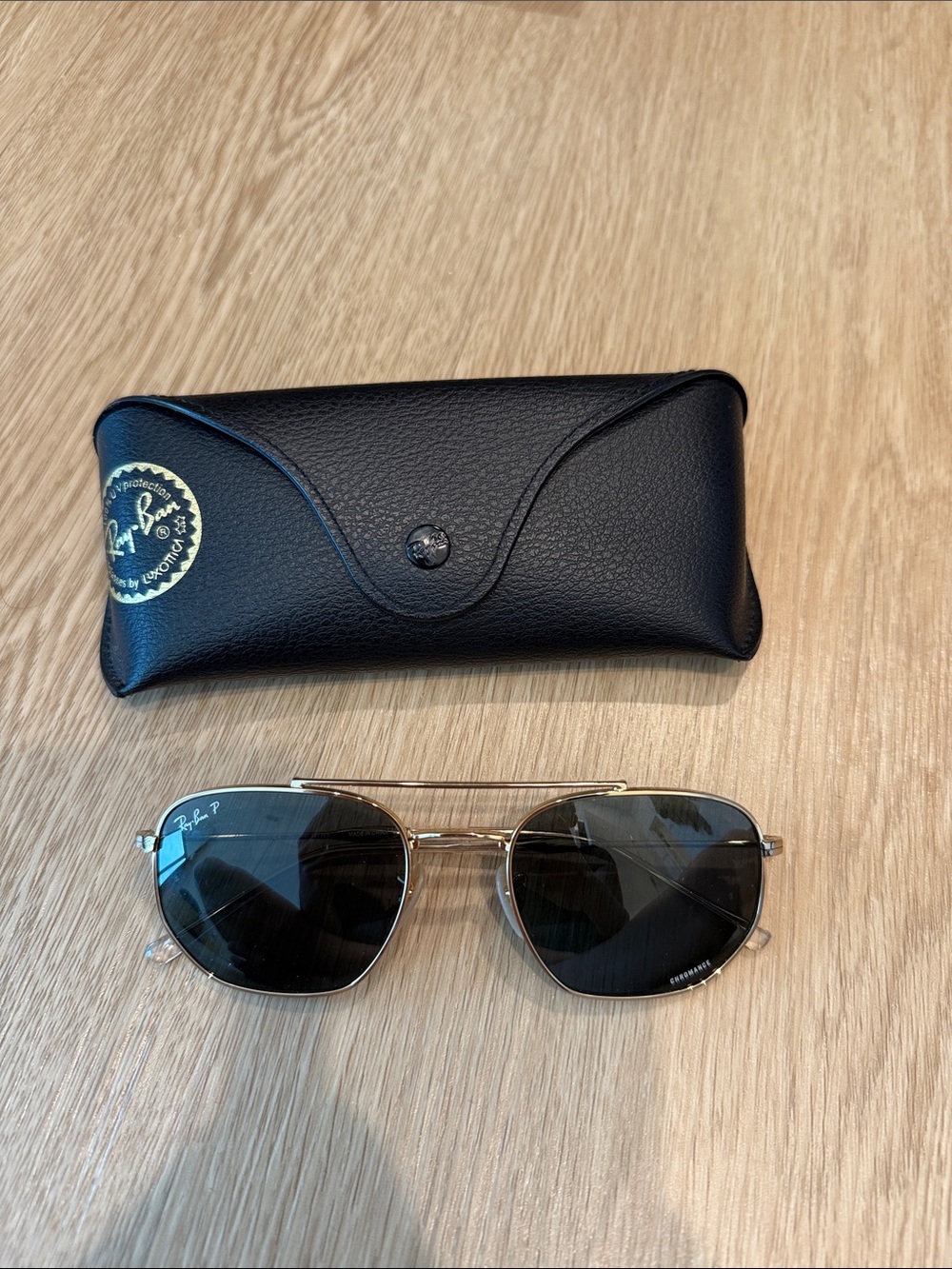 Ray-Ban Gold Frame Aviator Sunglasses with Black Lenses